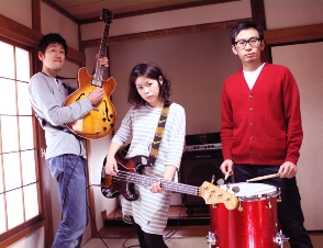 Hyakkei_artist-photo_2010_fin.jpg