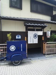 akasaka2012gion-1.jpg