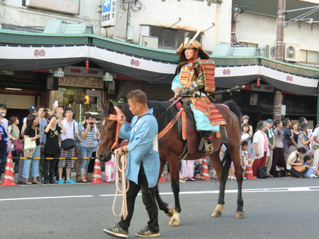 gionmatsuri2011-shinkousai1.jpg